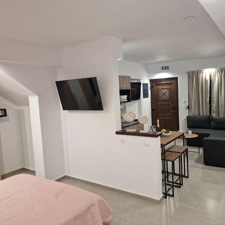 Ferienwohnung Το Στενάκι Skiathos-Stadt Exterior foto