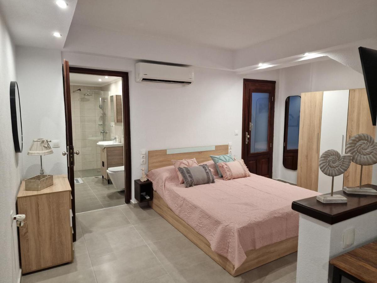 Ferienwohnung Το Στενάκι Skiathos-Stadt Exterior foto