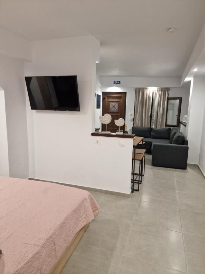 Ferienwohnung Το Στενάκι Skiathos-Stadt Exterior foto
