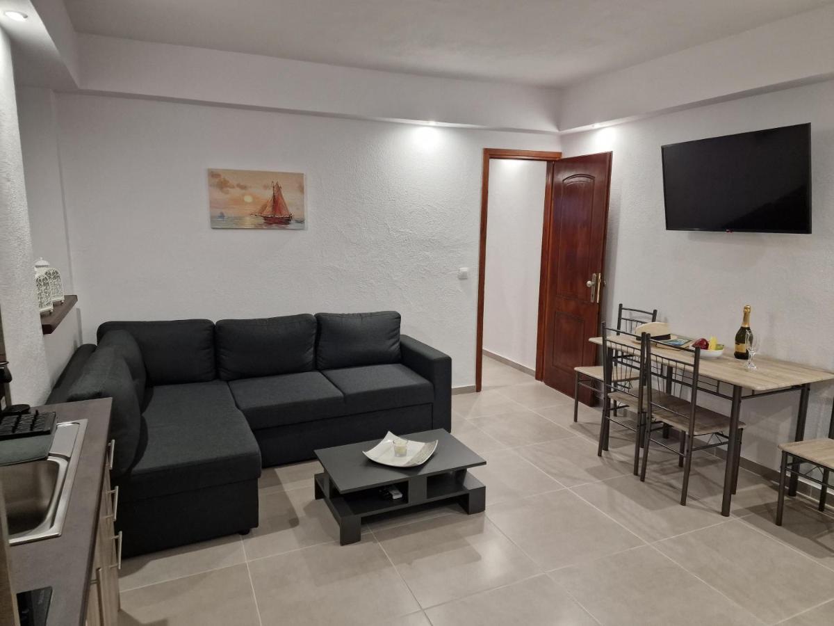 Ferienwohnung Το Στενάκι Skiathos-Stadt Exterior foto