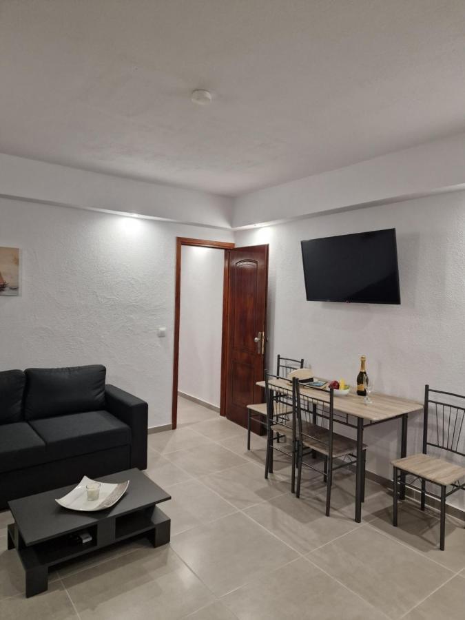 Ferienwohnung Το Στενάκι Skiathos-Stadt Exterior foto