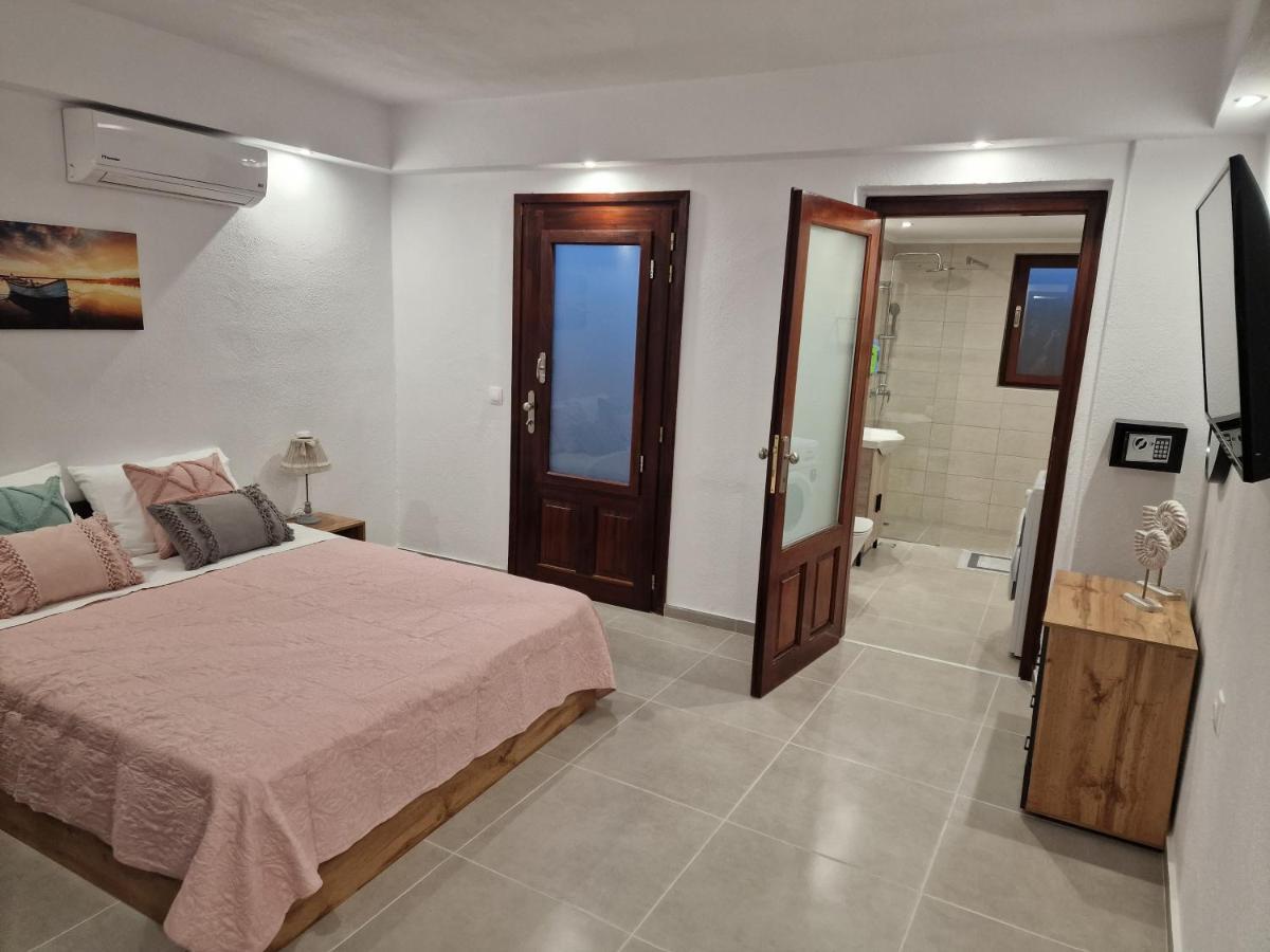Ferienwohnung Το Στενάκι Skiathos-Stadt Exterior foto