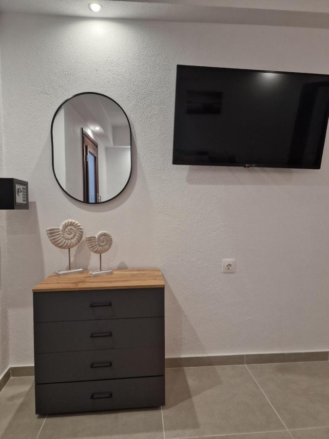 Ferienwohnung Το Στενάκι Skiathos-Stadt Exterior foto